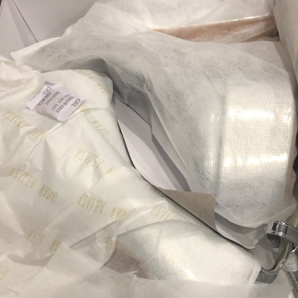 Platform junky heels silver mirrored.6 inches heels ankles straps. - Picture 6 of 7